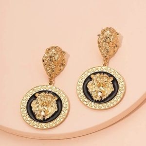 Luxury lion head round drop earrings
